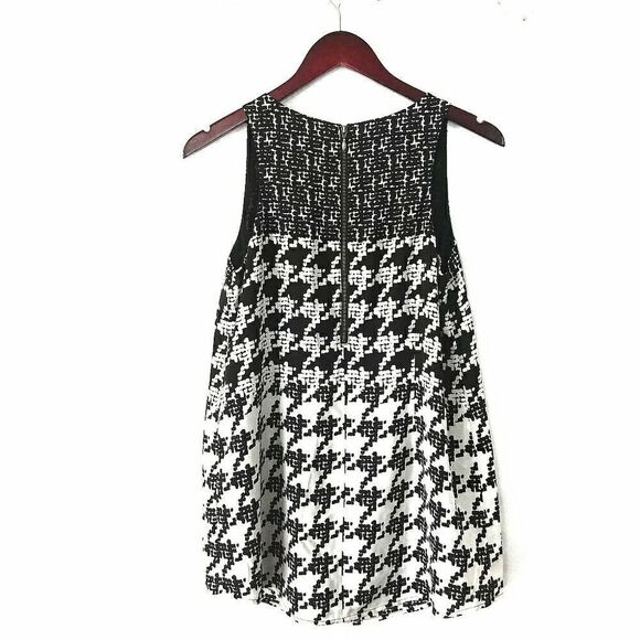 CAbi Broken Checkered Top Black White Sleeveless Small - Picture 2 of 4